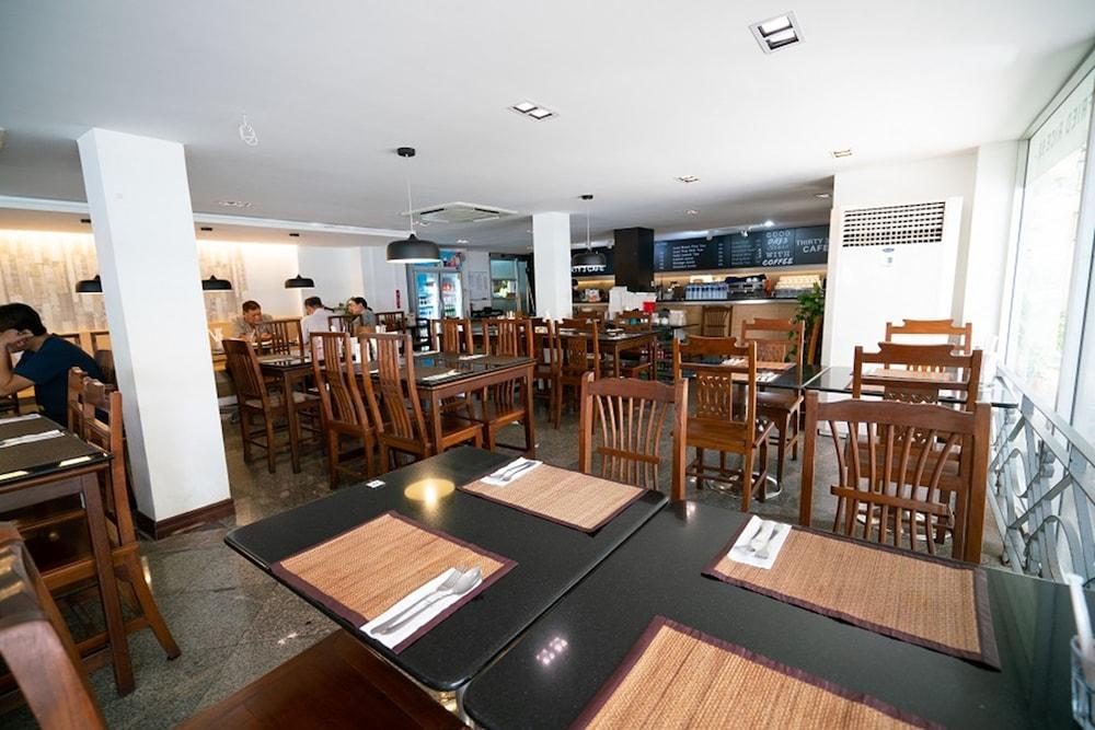 The Ecotel Bangkok Buitenkant foto